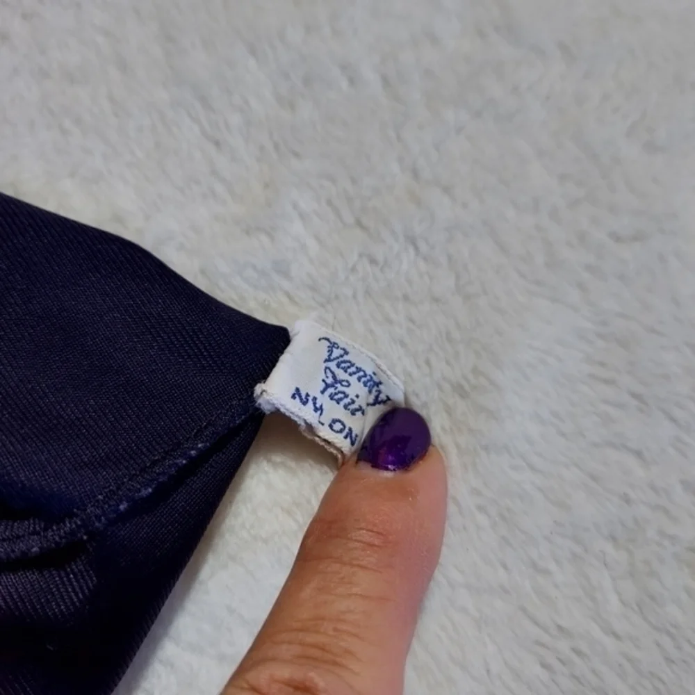 Vintage 40s Navy Blue Vanity Fair Nylon Slip Dress‎